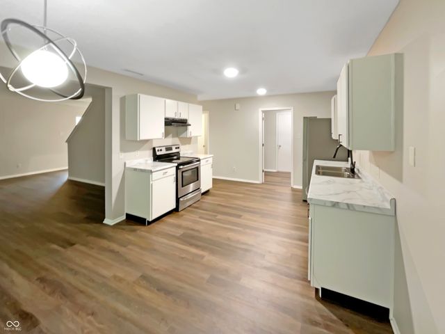 8945 Poppy Lane, Indianapolis, IN 46231
