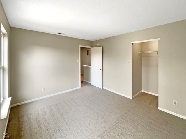 8945 Poppy Lane, Indianapolis, IN 46231