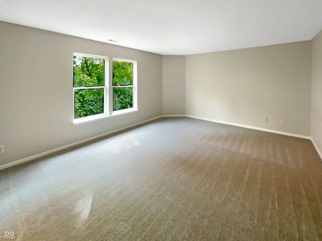 8945 Poppy Lane, Indianapolis, IN 46231