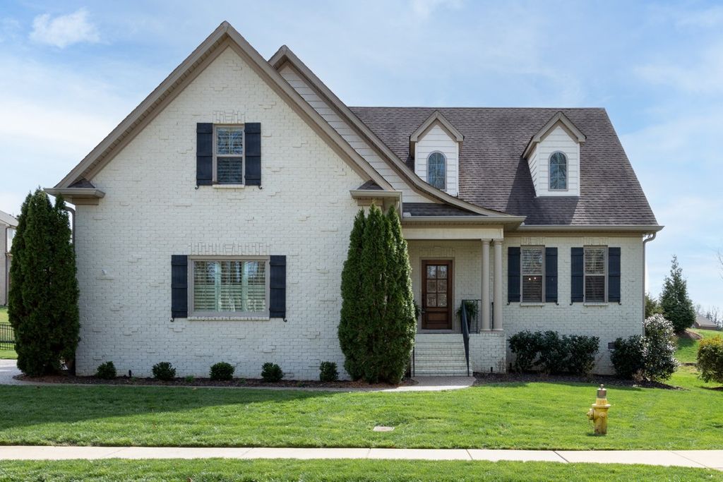 105 Carly Close, W, Hendersonville, TN 37075