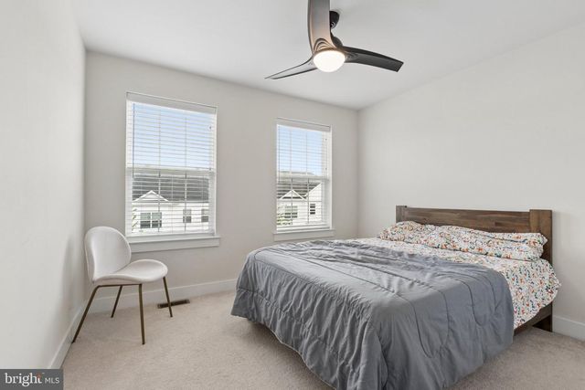 164 LIVINGSTON LN, Exton, PA 19341
