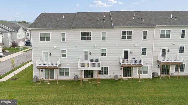 164 LIVINGSTON LN, Exton, PA 19341