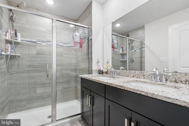 164 LIVINGSTON LN, Exton, PA 19341
