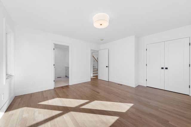 19 Laurel Hill Ln, Winchester, MA 01890