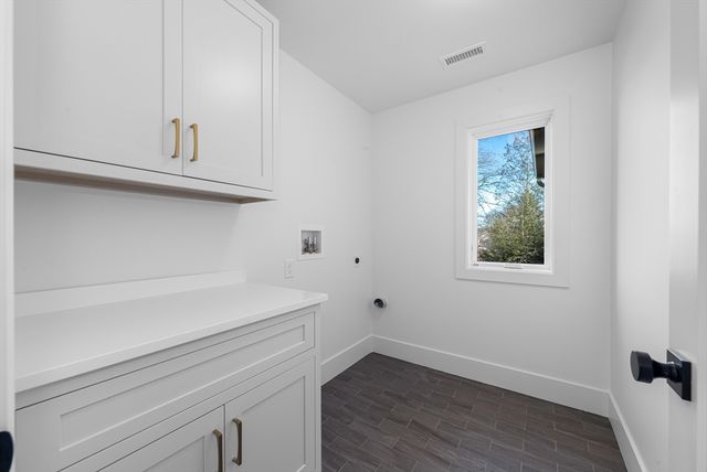 19 Laurel Hill Ln, Winchester, MA 01890