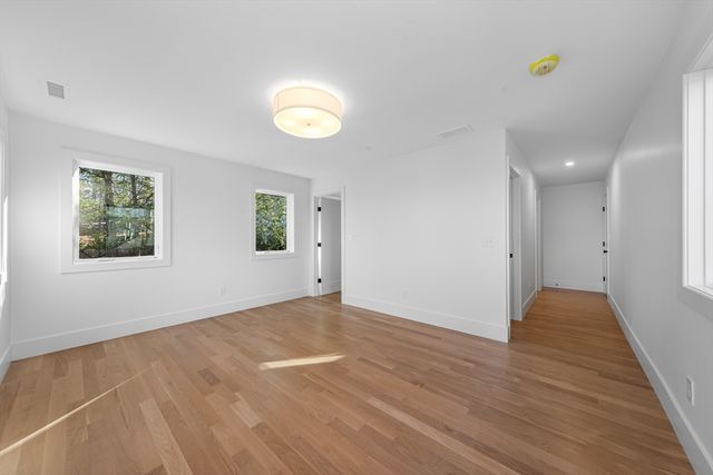 19 Laurel Hill Ln, Winchester, MA 01890