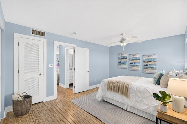 2 CAUSEWAY BOULEVARD 102, Dunedin, FL 34698