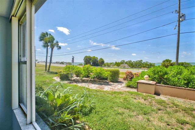 2 CAUSEWAY BOULEVARD 102, Dunedin, FL 34698