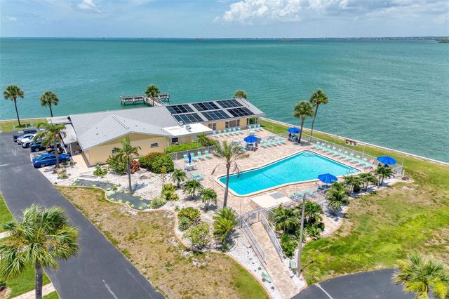 2 CAUSEWAY BOULEVARD 102, Dunedin, FL 34698