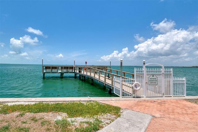 2 CAUSEWAY BOULEVARD 102, Dunedin, FL 34698