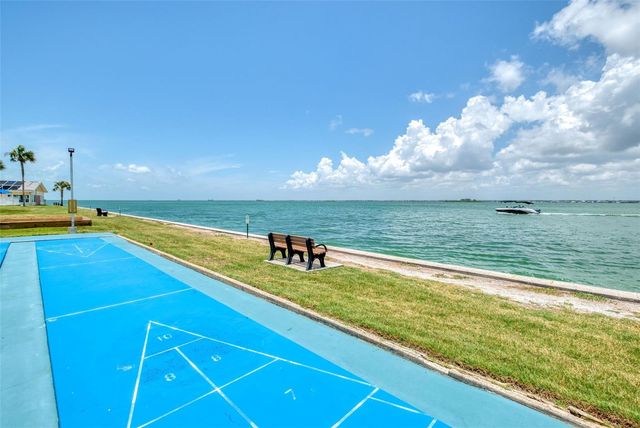 2 CAUSEWAY BOULEVARD 102, Dunedin, FL 34698