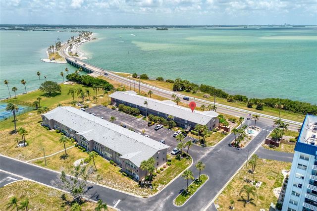 2 CAUSEWAY BOULEVARD 102, Dunedin, FL 34698