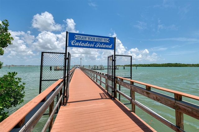 2 CAUSEWAY BOULEVARD 102, Dunedin, FL 34698