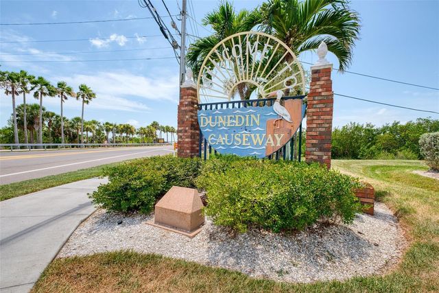 2 CAUSEWAY BOULEVARD 102, Dunedin, FL 34698