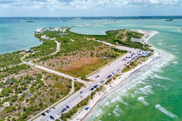 2 CAUSEWAY BOULEVARD 102, Dunedin, FL 34698