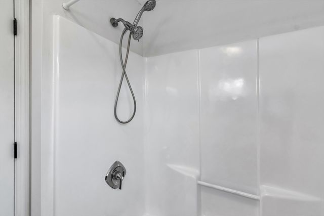 15 Crescent St D, Lawrence, MA 01841