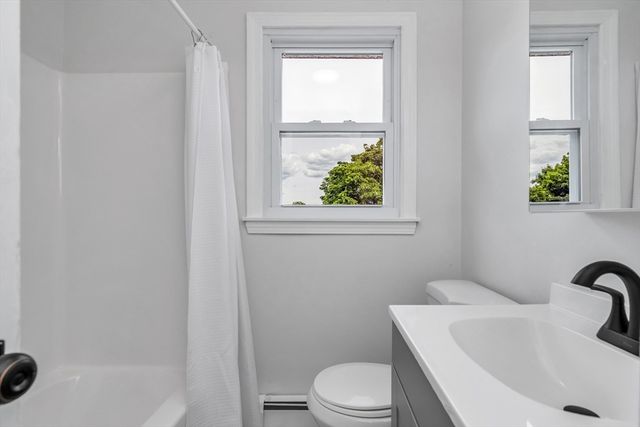 15 Crescent St D, Lawrence, MA 01841
