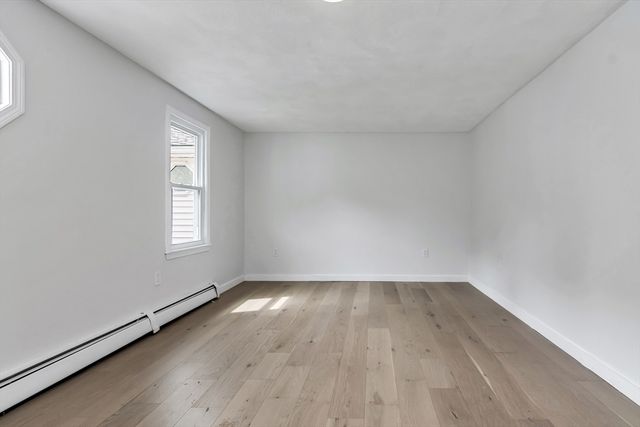 15 Crescent St D, Lawrence, MA 01841