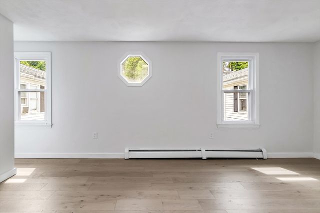 15 Crescent St D, Lawrence, MA 01841
