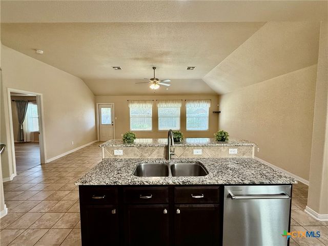 237 Cobble Stone Court, Victoria, TX 77904