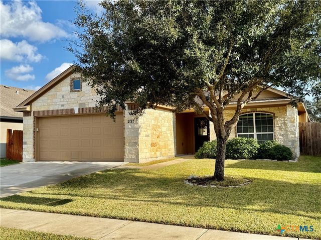 237 Cobble Stone Court, Victoria, TX 77904