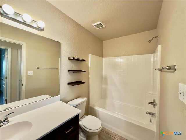 237 Cobble Stone Court, Victoria, TX 77904