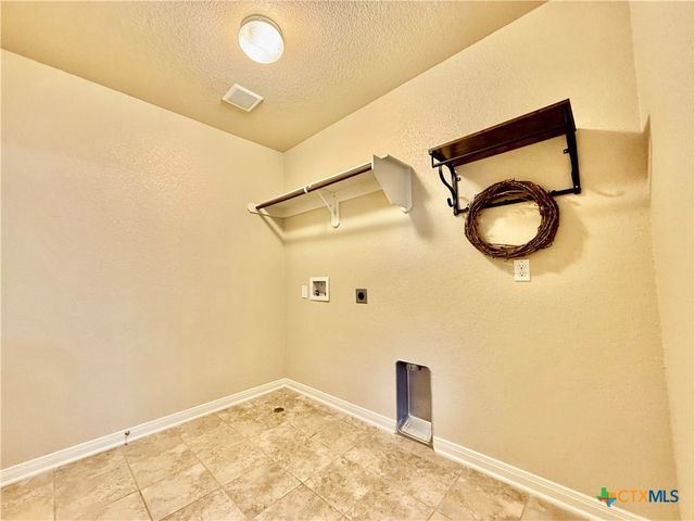 237 Cobble Stone Court, Victoria, TX 77904