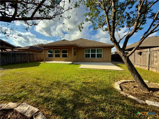 237 Cobble Stone Court, Victoria, TX 77904