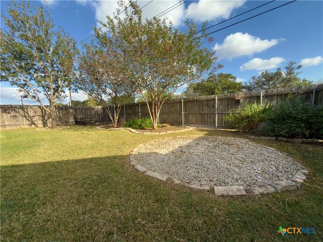 237 Cobble Stone Court, Victoria, TX 77904