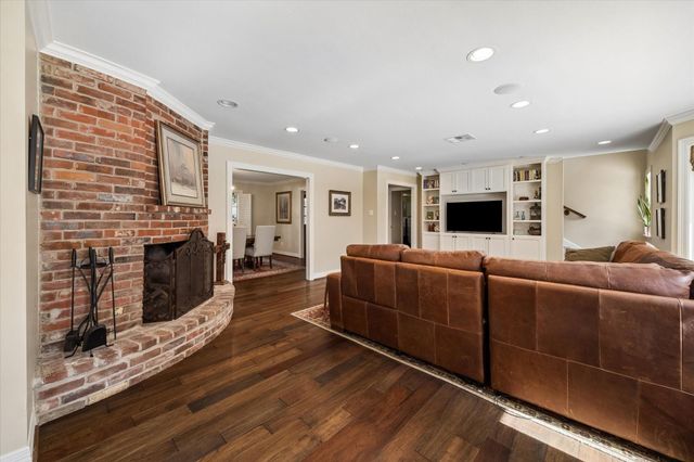 127 Fawnlake Drive, Houston, TX 77079