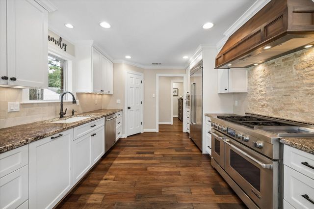 127 Fawnlake Drive, Houston, TX 77079