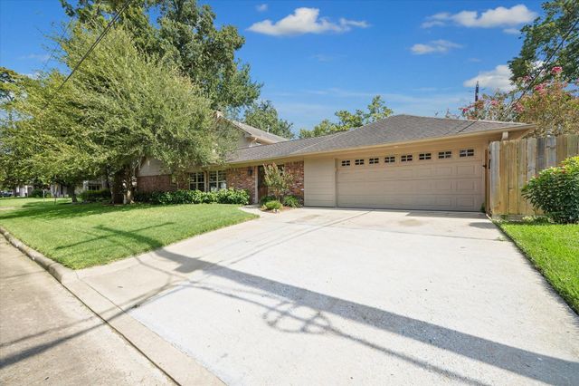 127 Fawnlake Drive, Houston, TX 77079
