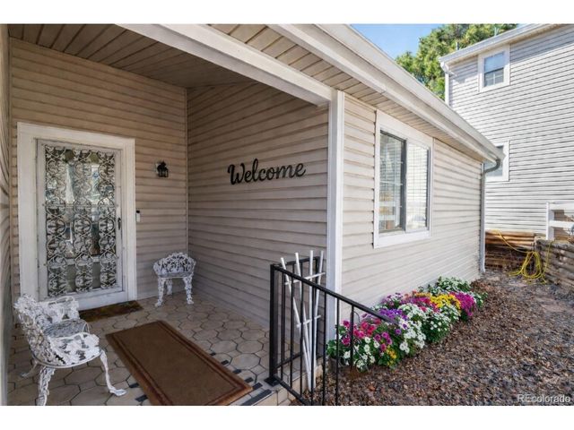 13787 E Marina Dr B, Aurora, CO 80014