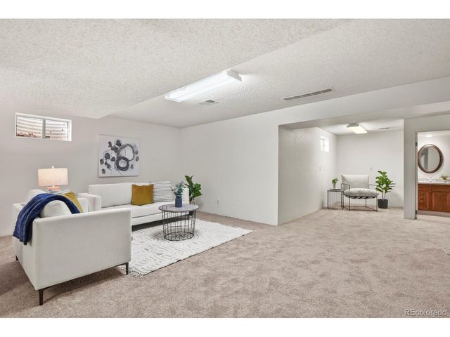 13787 E Marina Dr B, Aurora, CO 80014