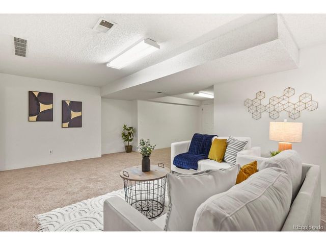 13787 E Marina Dr B, Aurora, CO 80014