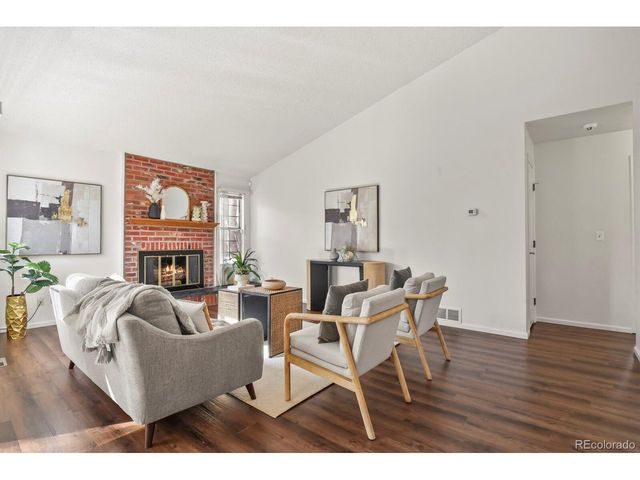 13787 E Marina Dr B, Aurora, CO 80014