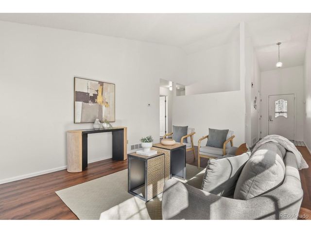 13787 E Marina Dr B, Aurora, CO 80014