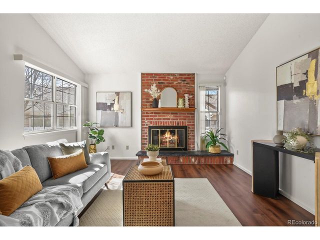 13787 E Marina Dr B, Aurora, CO 80014