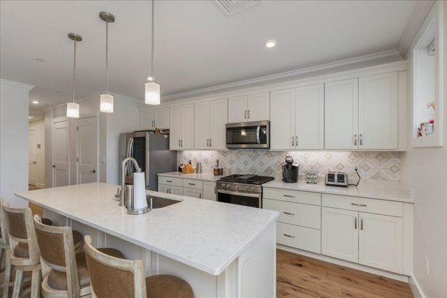 7 Longview Dr Unit 108, Atkinson, NH 03811