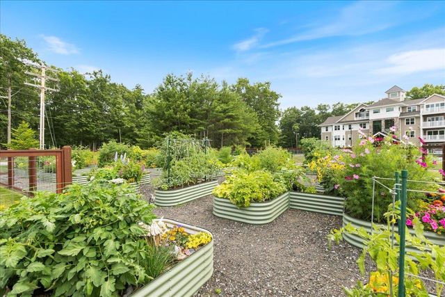 7 Longview Dr Unit 108, Atkinson, NH 03811