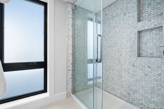 85 Willow Court PH501, Boston, MA 02125