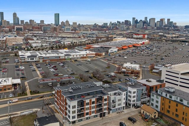 85 Willow Court PH501, Boston, MA 02125