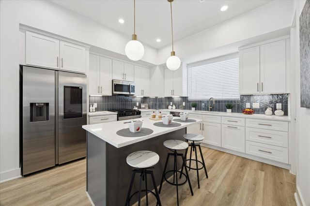 5626 Camino Encantado Drive, Houston, TX 77091