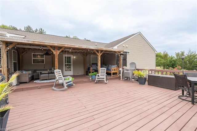 18024 Darden Scout RD, Sedley, VA 23878