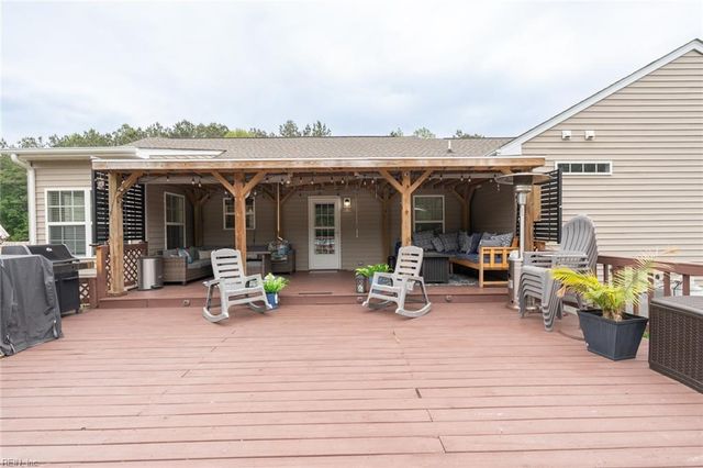 18024 Darden Scout RD, Sedley, VA 23878
