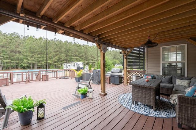 18024 Darden Scout RD, Sedley, VA 23878
