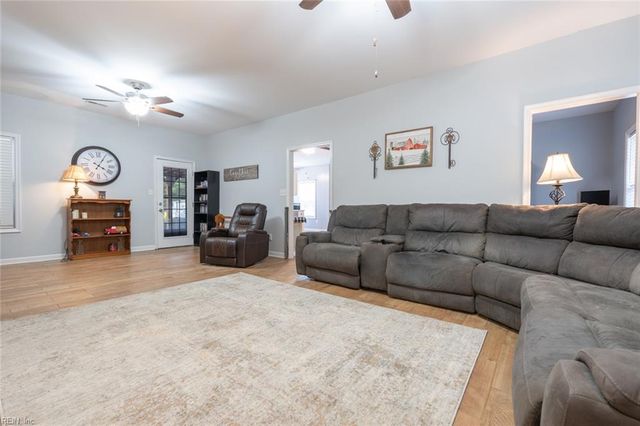 18024 Darden Scout RD, Sedley, VA 23878