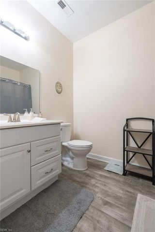 18024 Darden Scout RD, Sedley, VA 23878