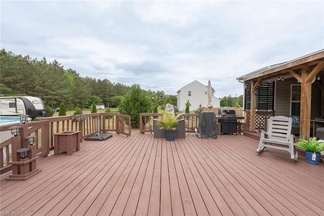 18024 Darden Scout RD, Sedley, VA 23878