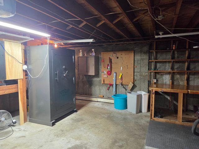 403 Millville Rd, Uxbridge, MA 01569